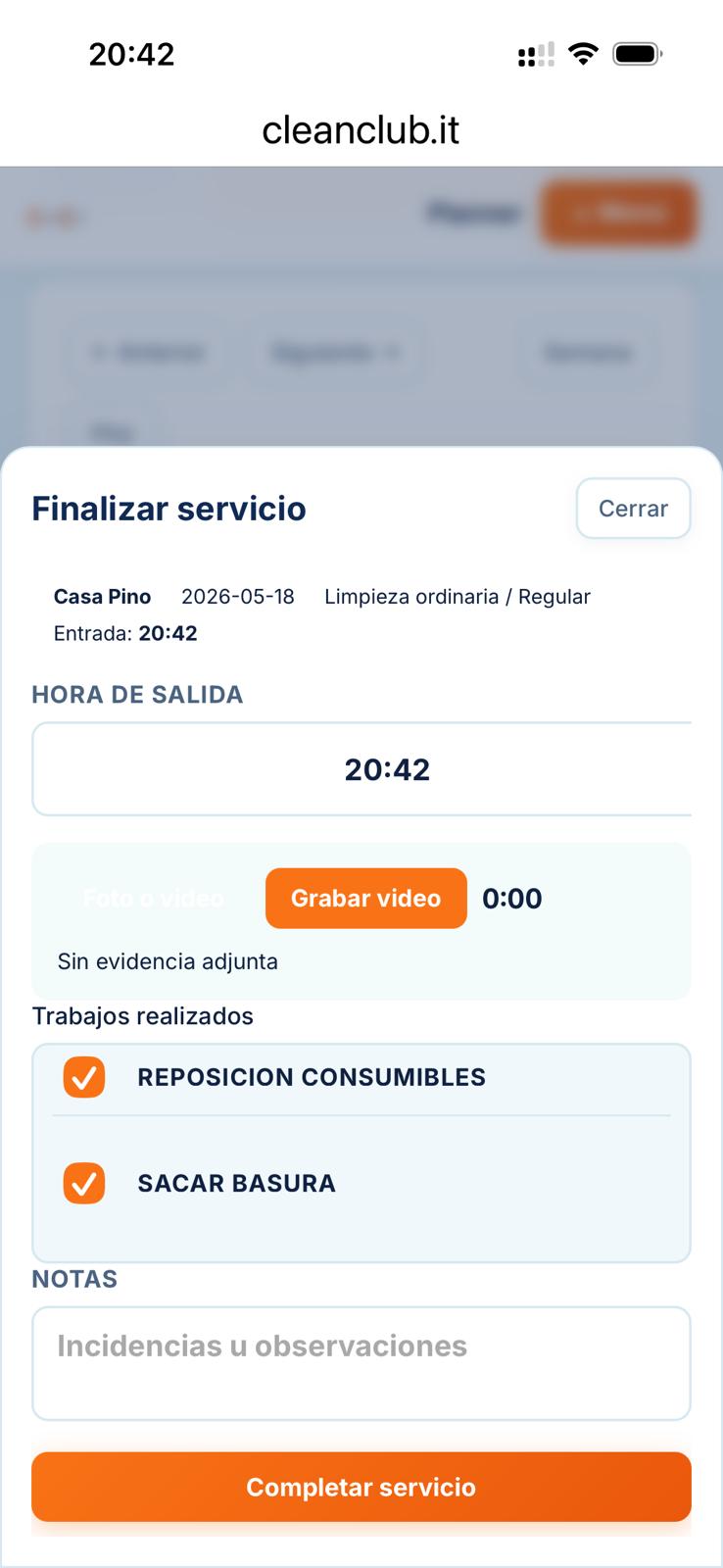 Registro de servicio con evidencia en CleanClub